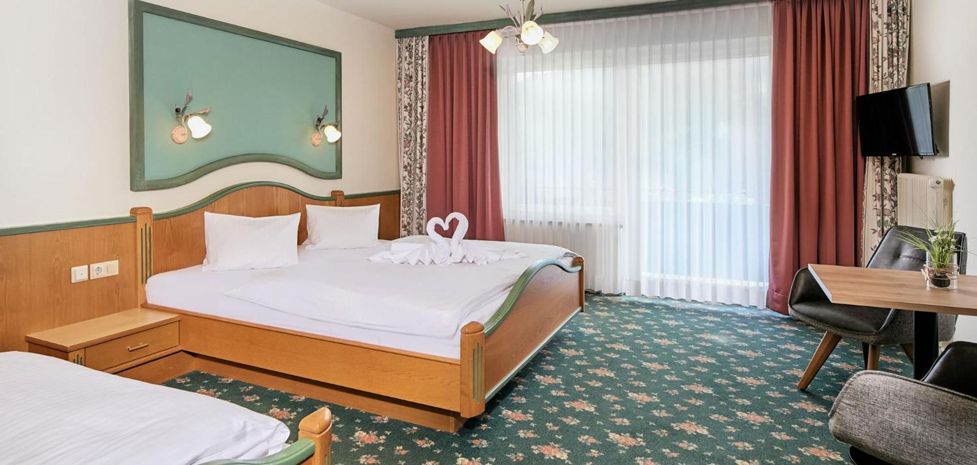 Hotel Bergglueck フィルツモース エクステリア 写真